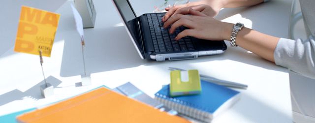 WEBで市場調査を行う